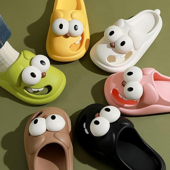 Tongue kiss slippers