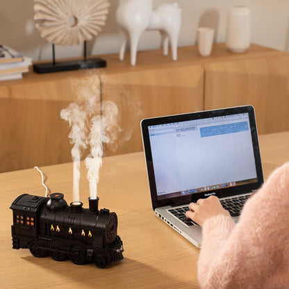 Train-shaped humidifier with added aromatherapy